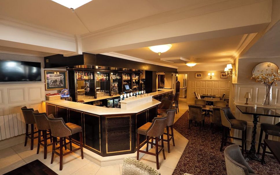 Bar Photo