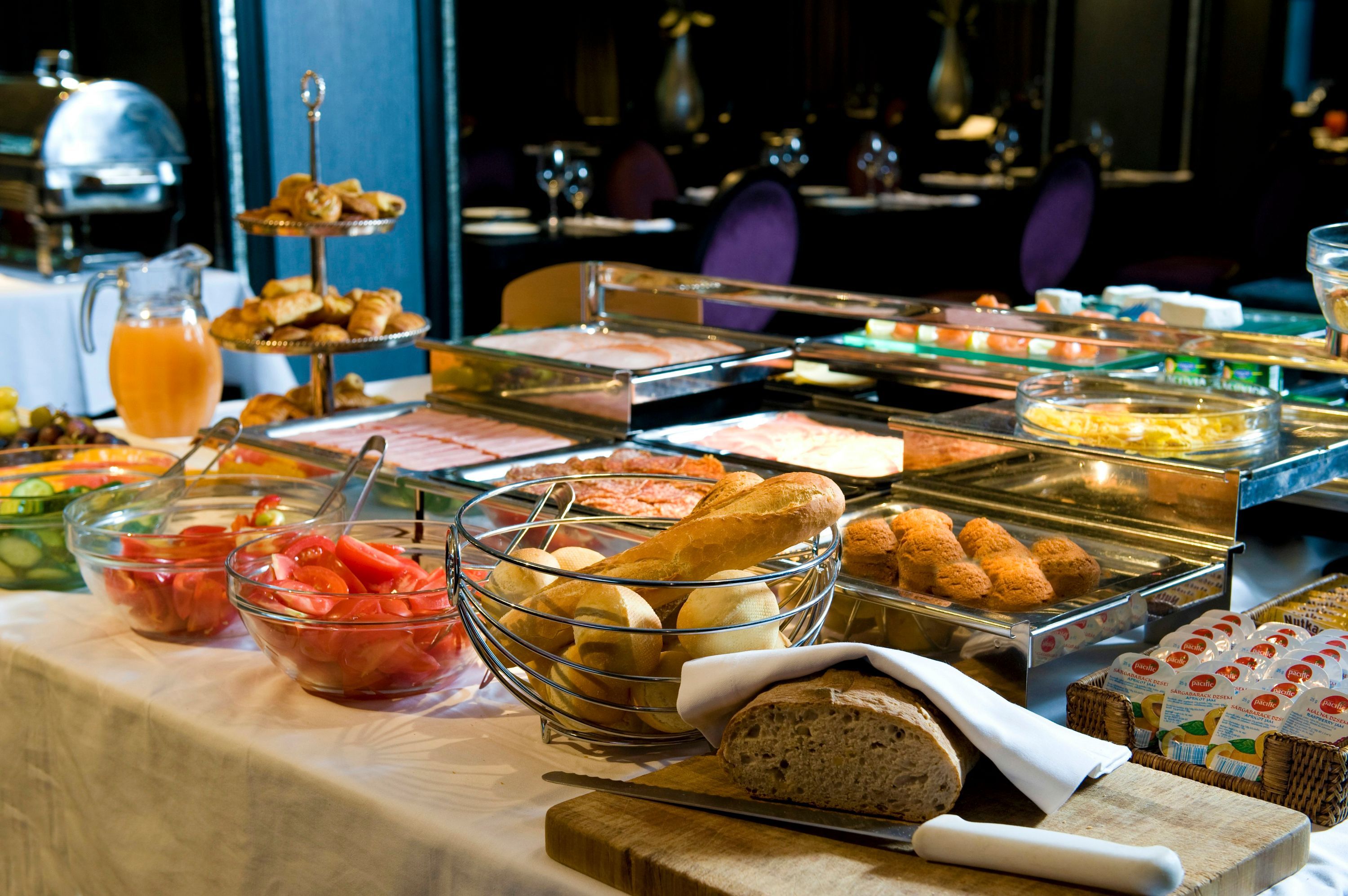Buffet Photo