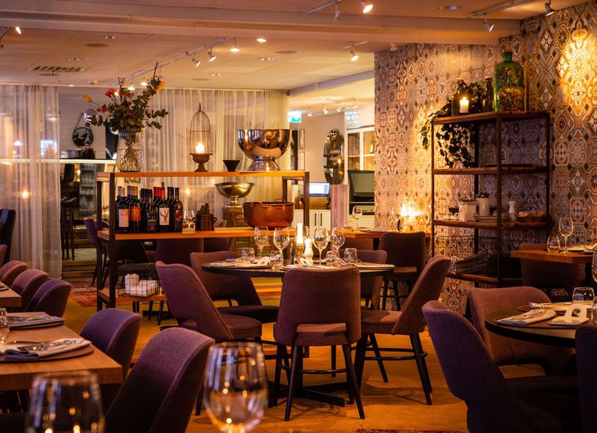 Restaurant Photo