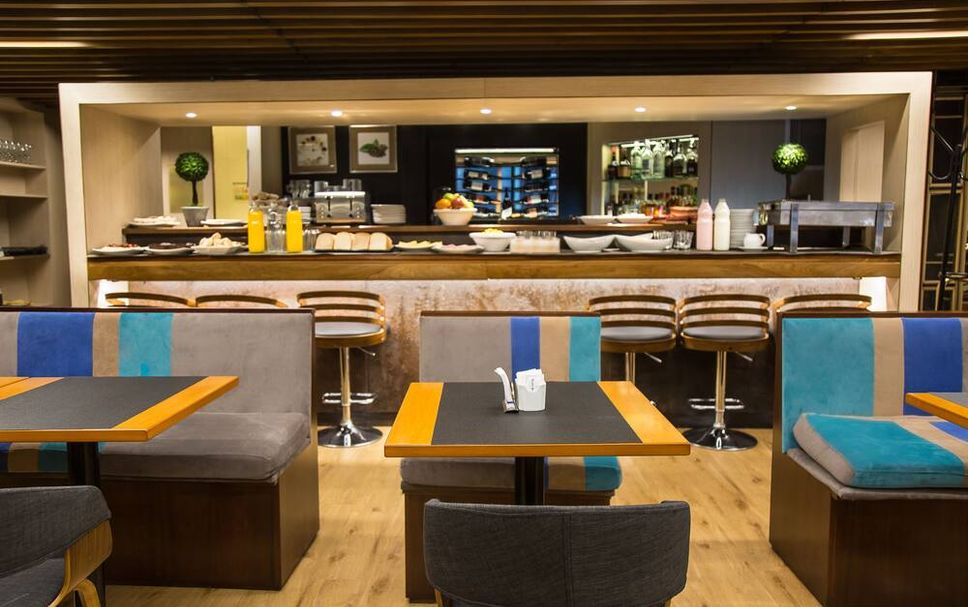 Bar Photo