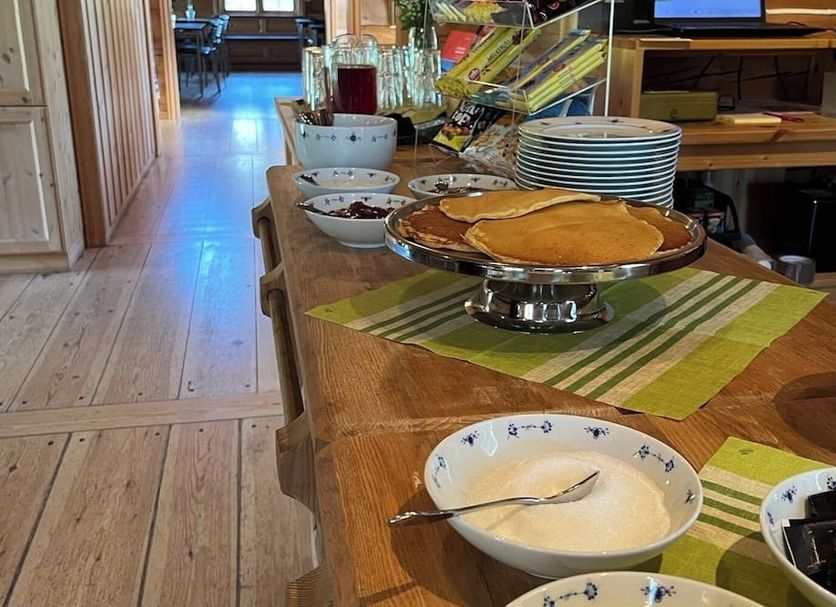 Buffet Photo