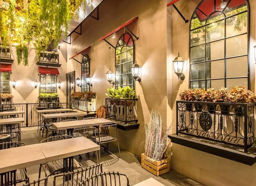 Restaurant Photo