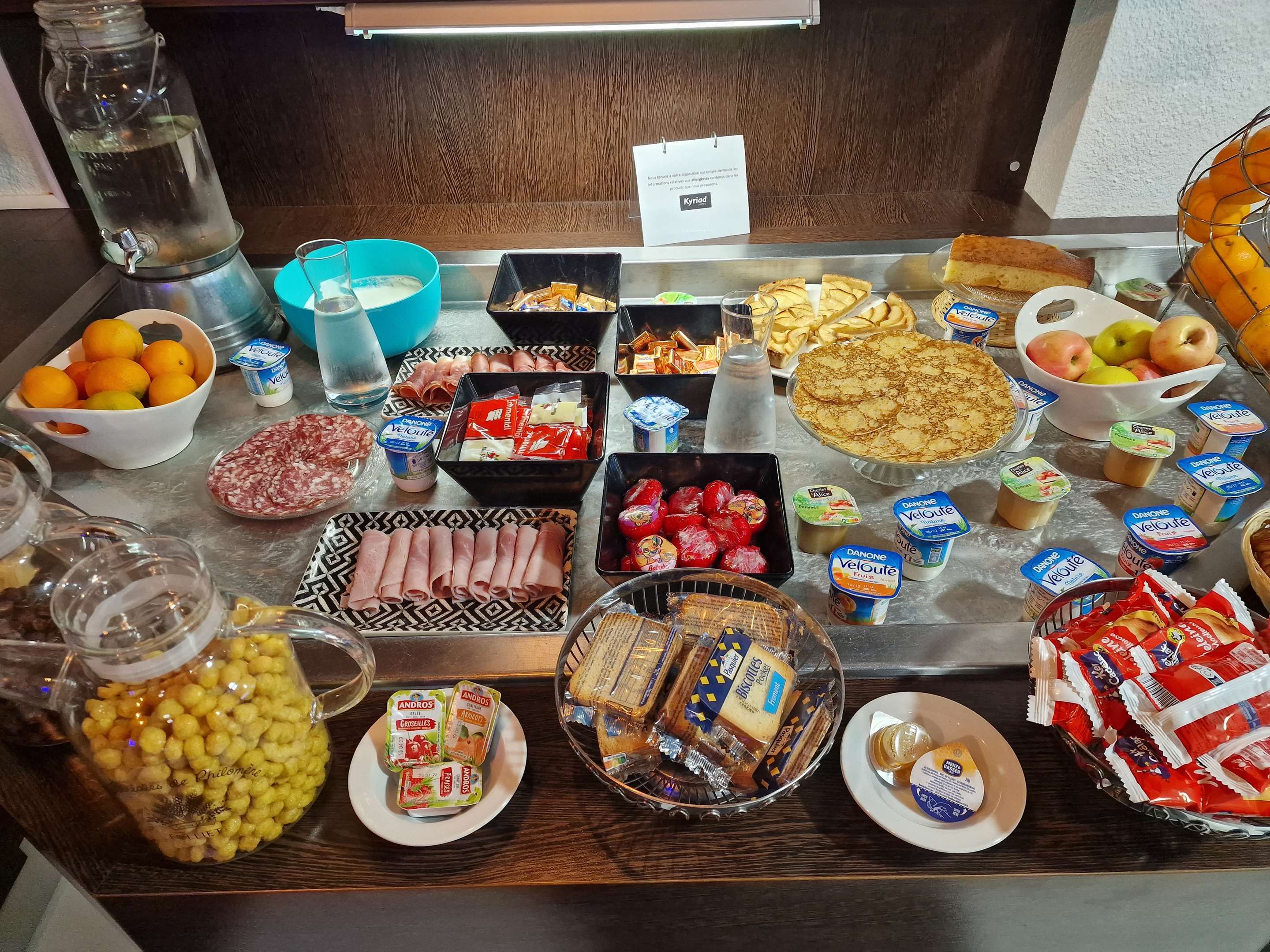 Buffet Photo