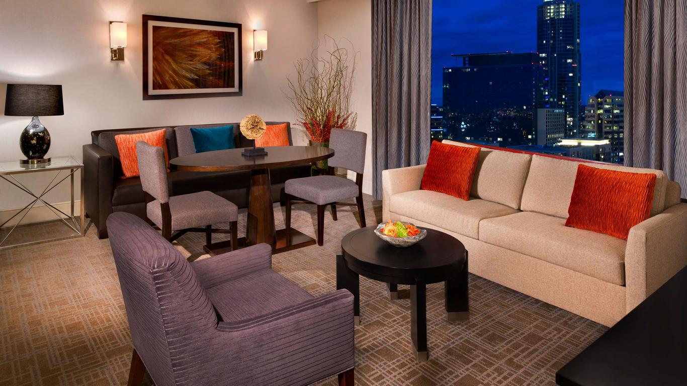 Hilton Austin