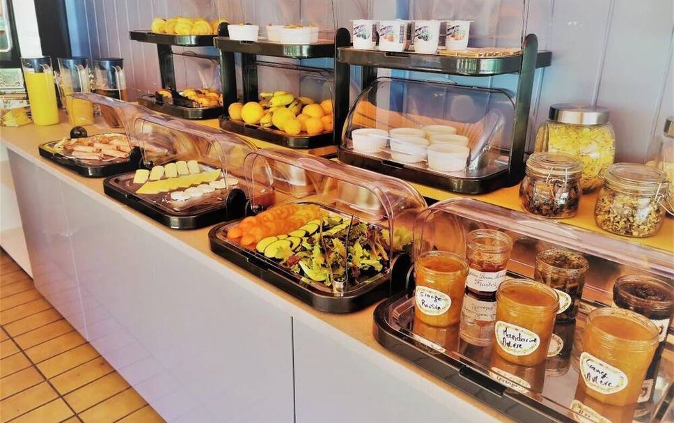 Buffet Photo