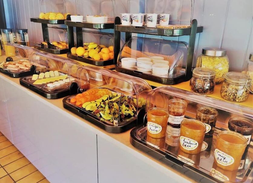 Buffet Photo