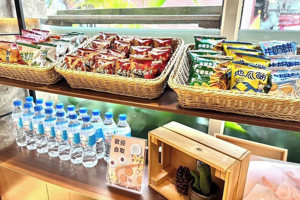 Buffet Photo