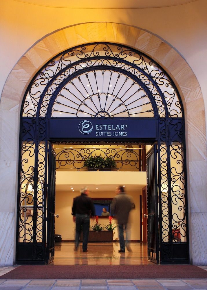 Entrée de l’hôtel