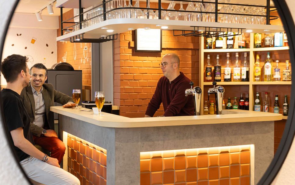 Bar Photo