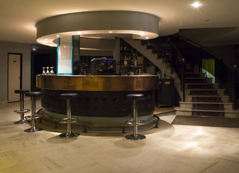 Bar Photo