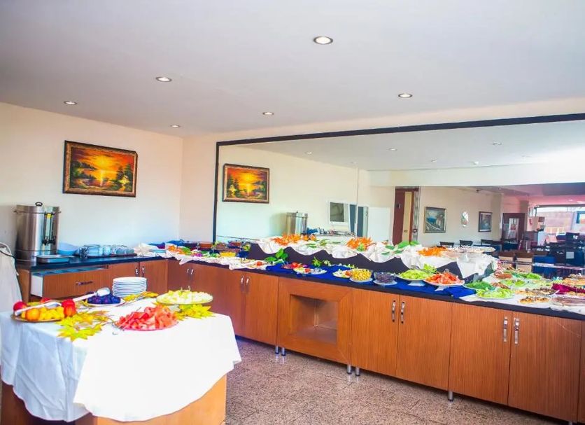 Buffet Photo