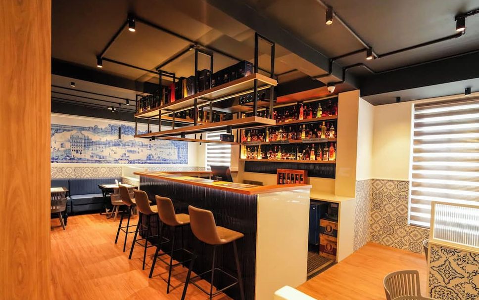 Bar Photo