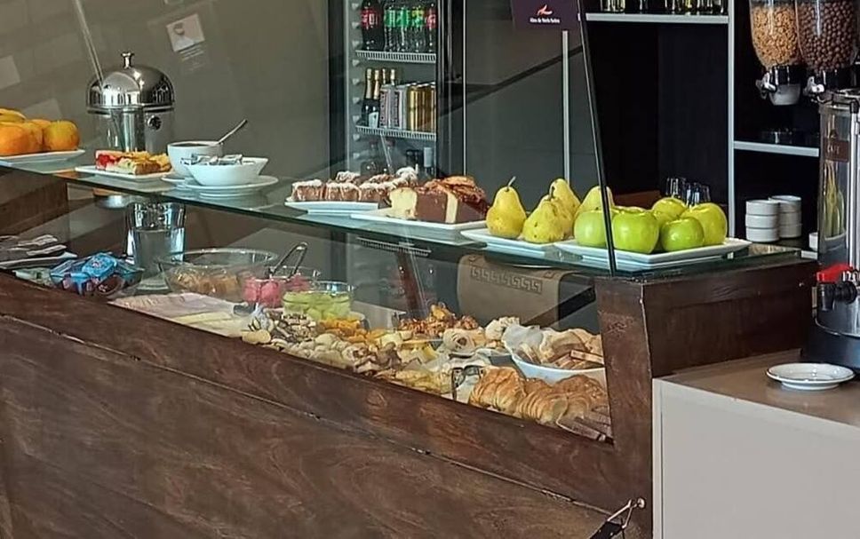Buffet Photo