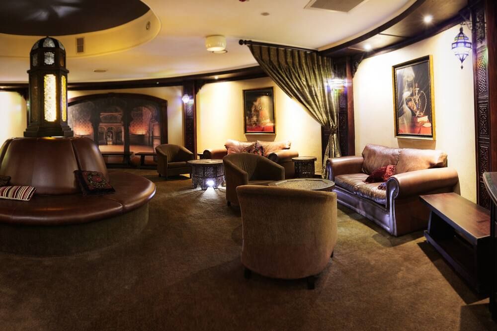 Salon