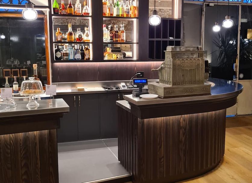 Bar Photo
