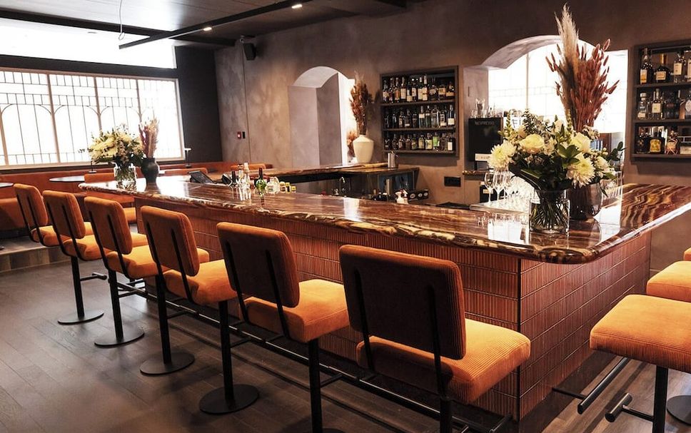 Bar Photo