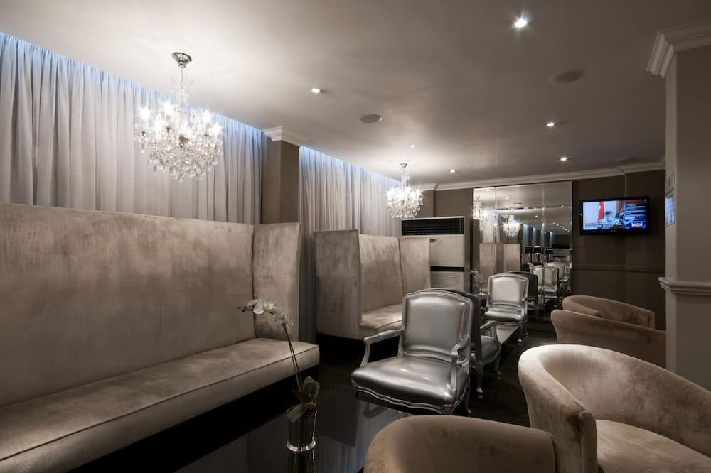 Salon
