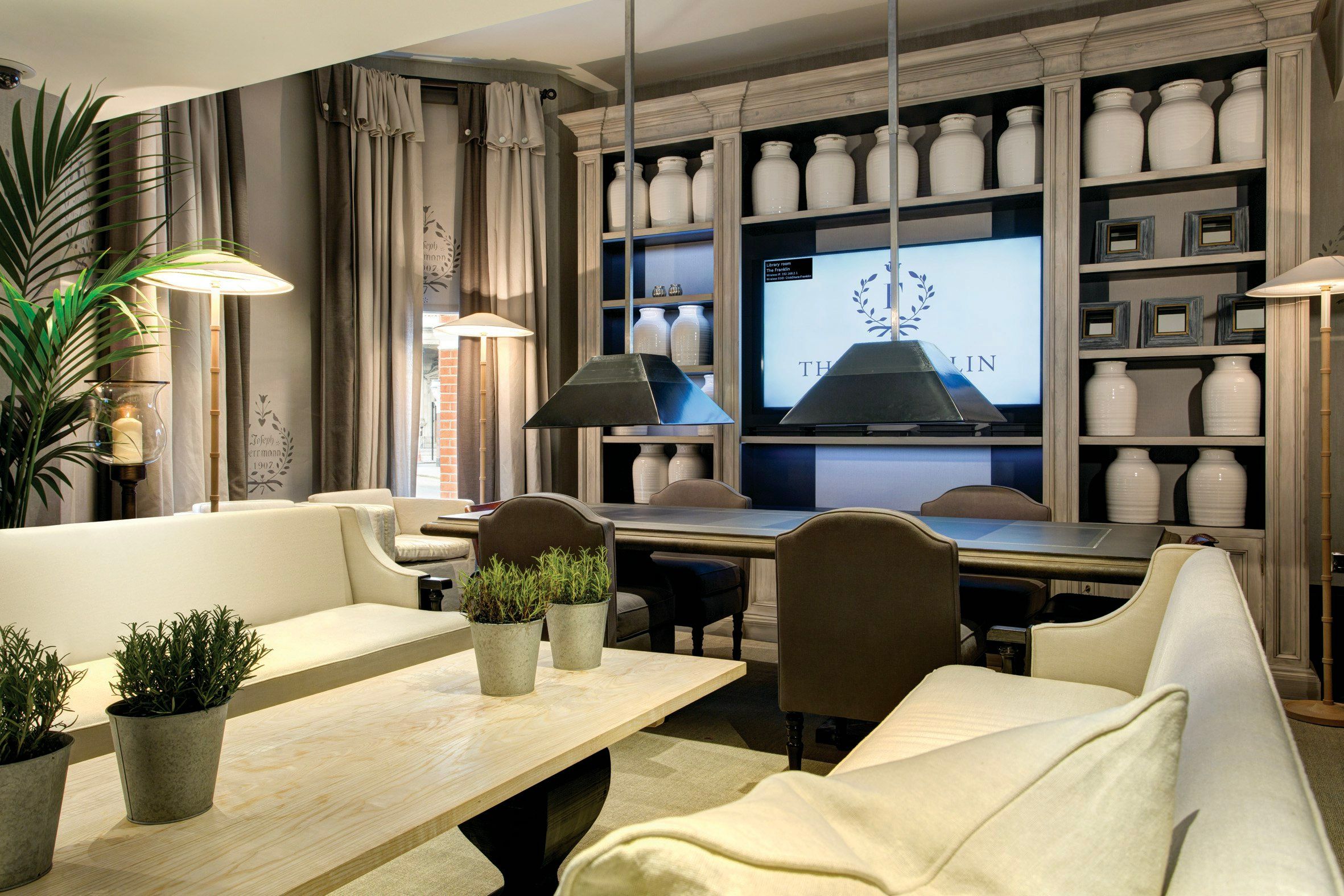 Salon