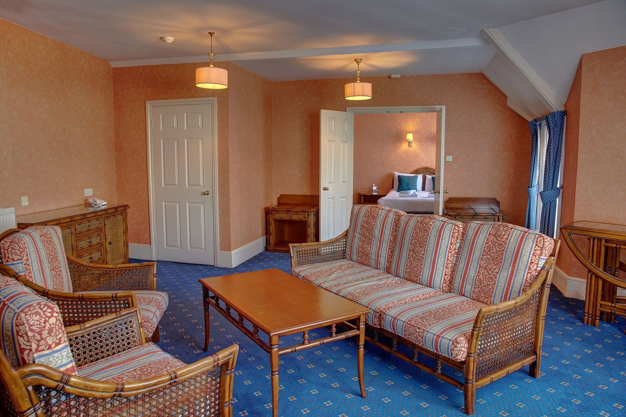 Salon