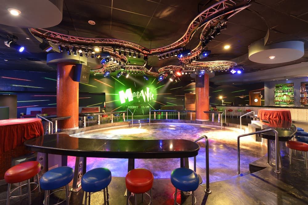 Bar Photo