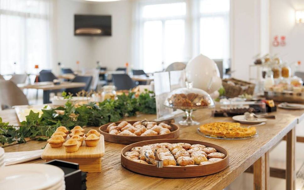 Buffet Photo