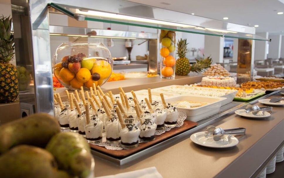 Buffet Photo