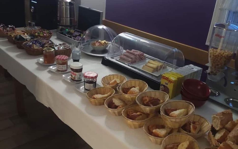 Buffet Photo