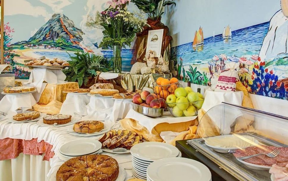 Buffet Photo