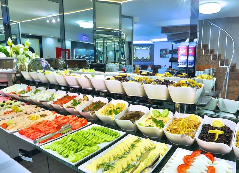 Buffet Photo