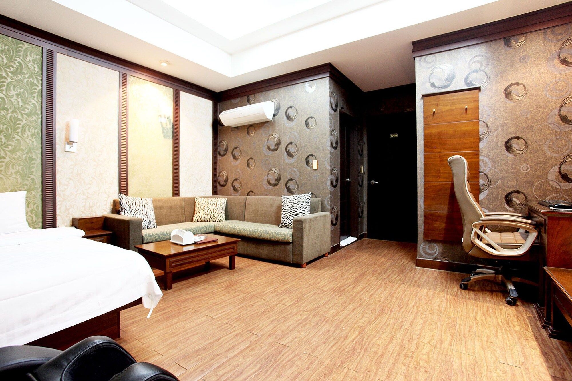 Salon