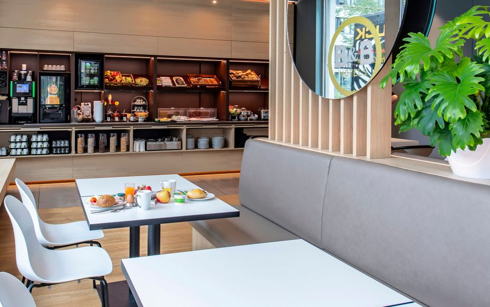 Buffet Photo