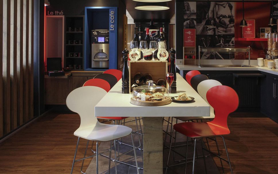 Restaurant Photo