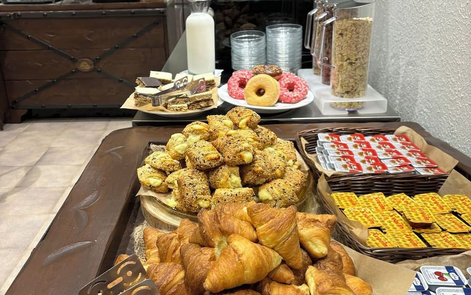 Buffet Photo