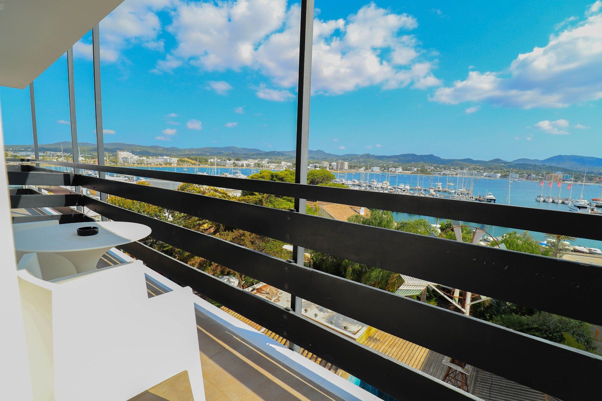 Balcon