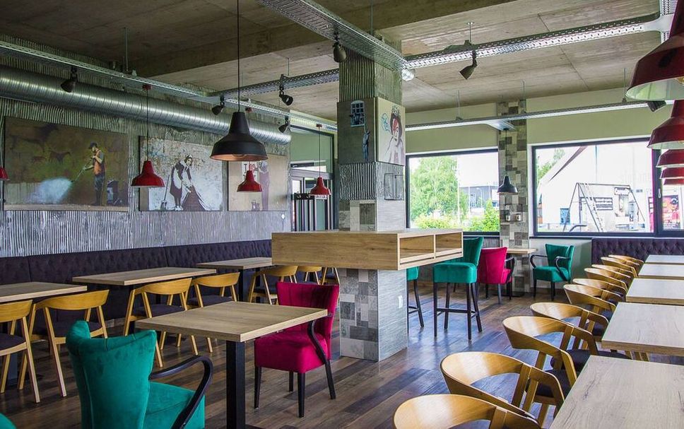 Restaurant Photo