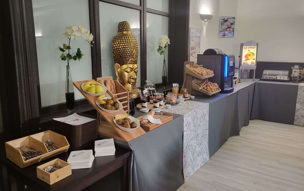 Buffet Photo