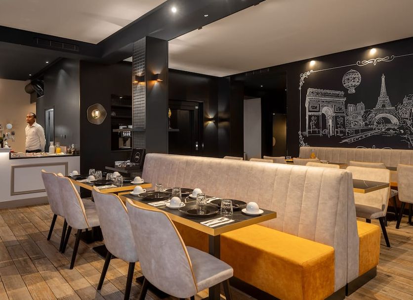 Restaurant Photo
