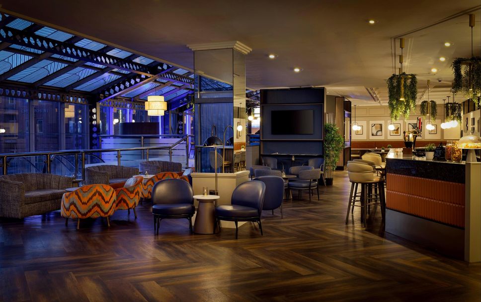 Bar Photo