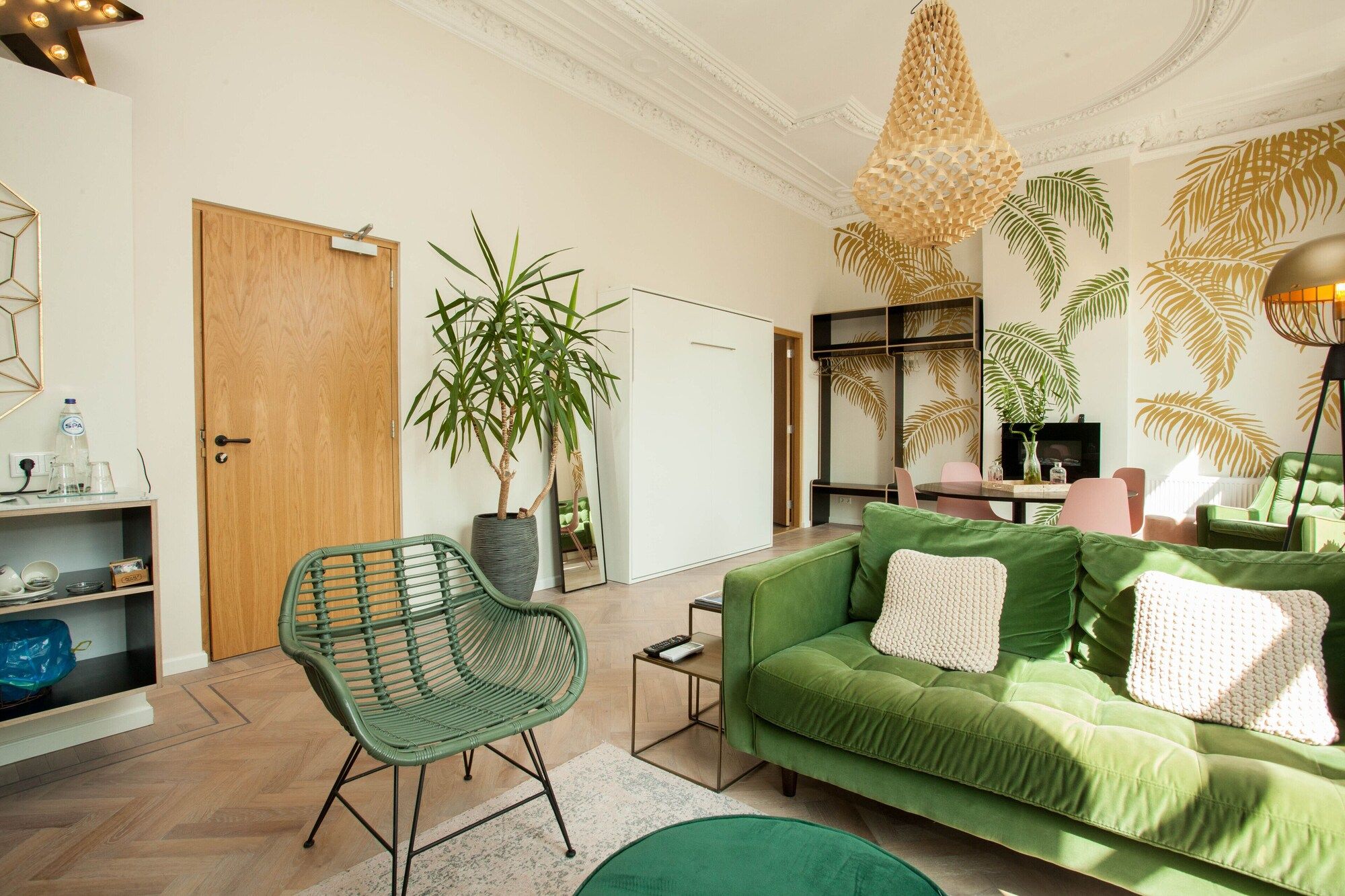 Salon