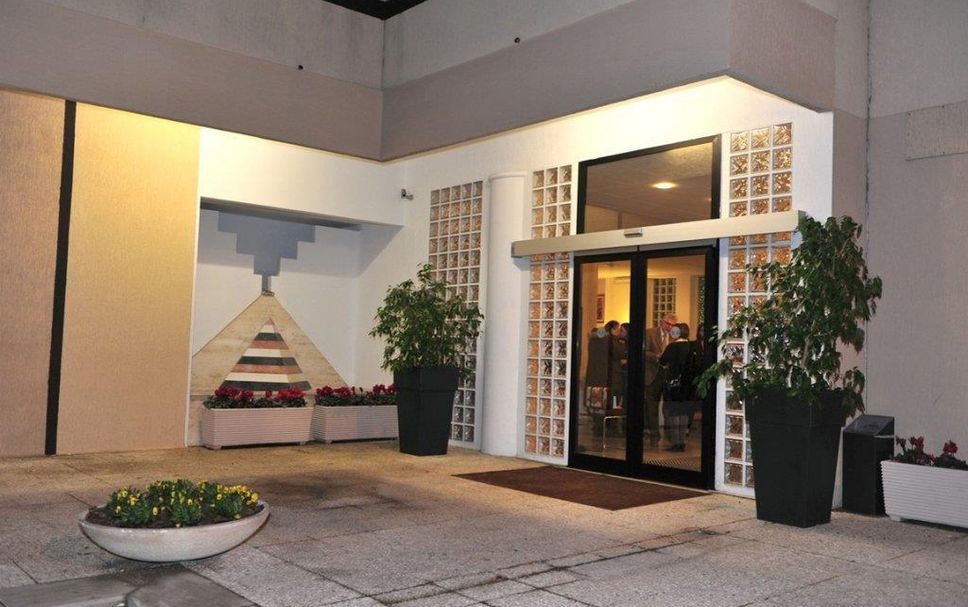 Entrée de l’hôtel Photo