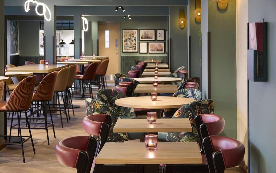 Restaurant Photo