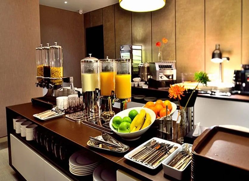 Buffet Photo