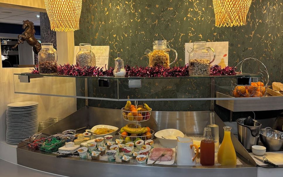 Buffet Photo