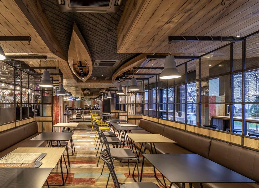 Restaurant Photo
