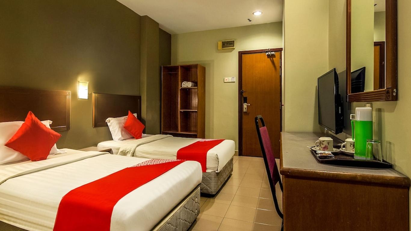 Super OYO 828 Comfort Hotel Shah Alam