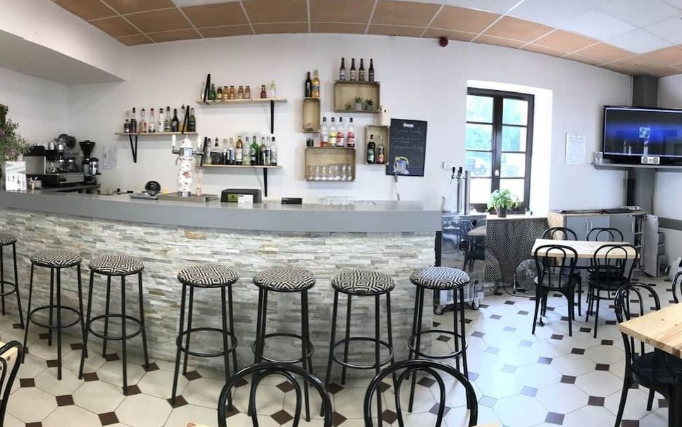 Bar Photo