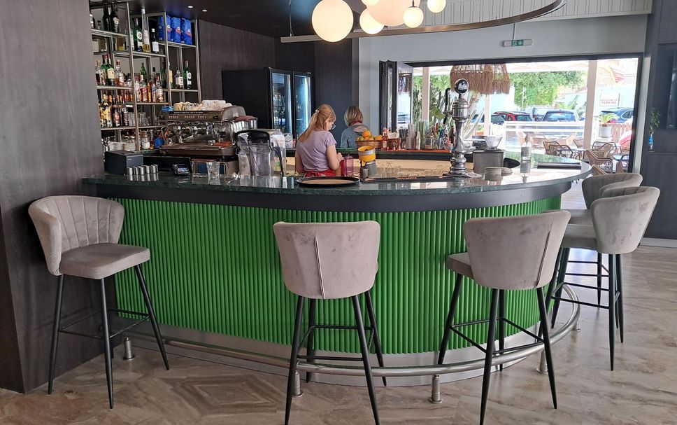 Bar Photo