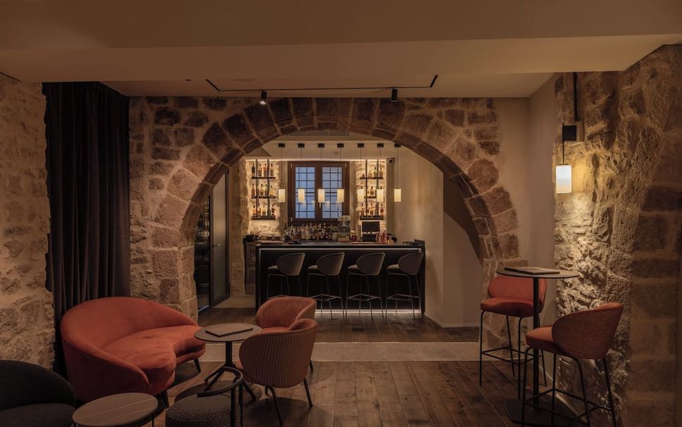 Bar Photo