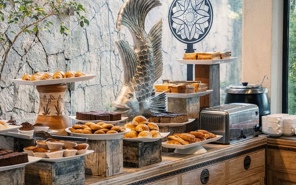 Buffet Photo