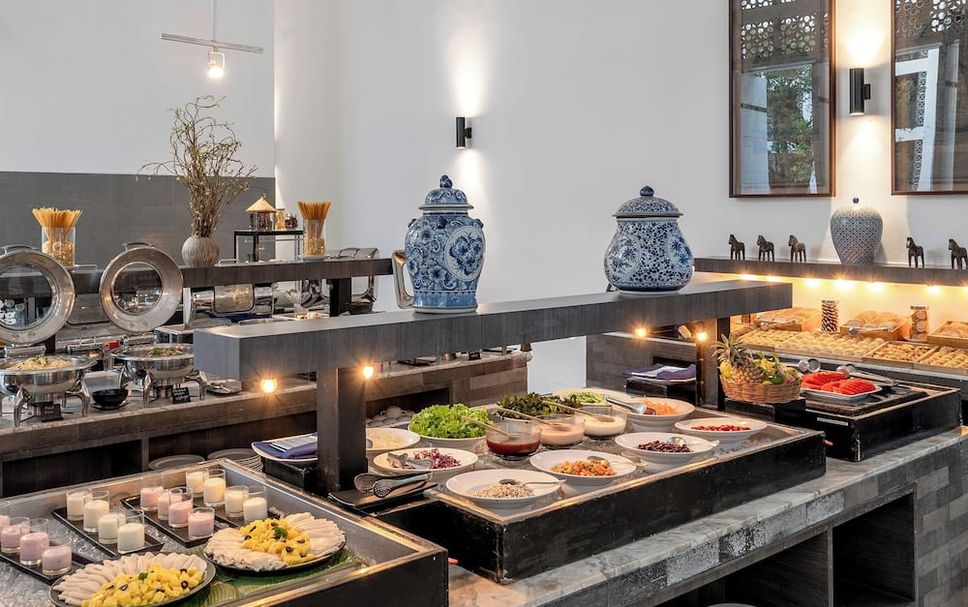 Buffet Photo